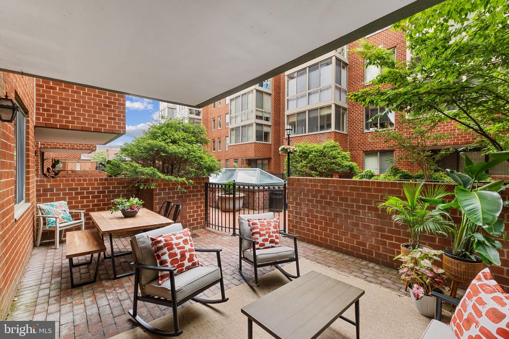 1045 N Utah St #101