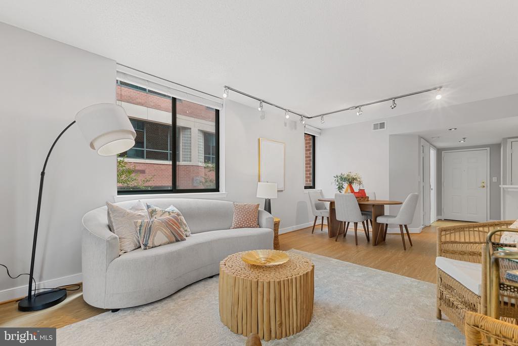 1045 N Utah St #101