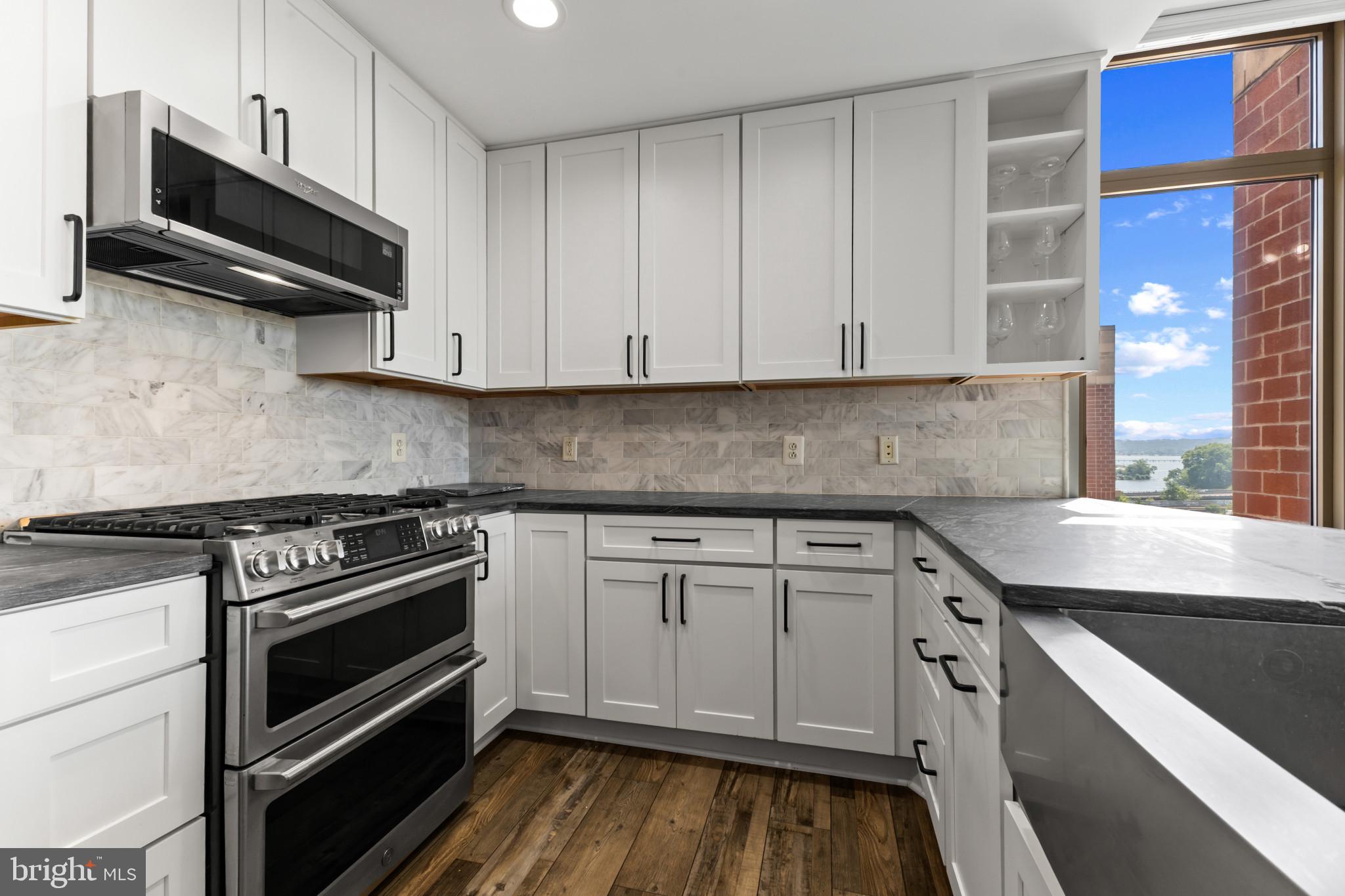 3600 S GLEBE ROAD 623W