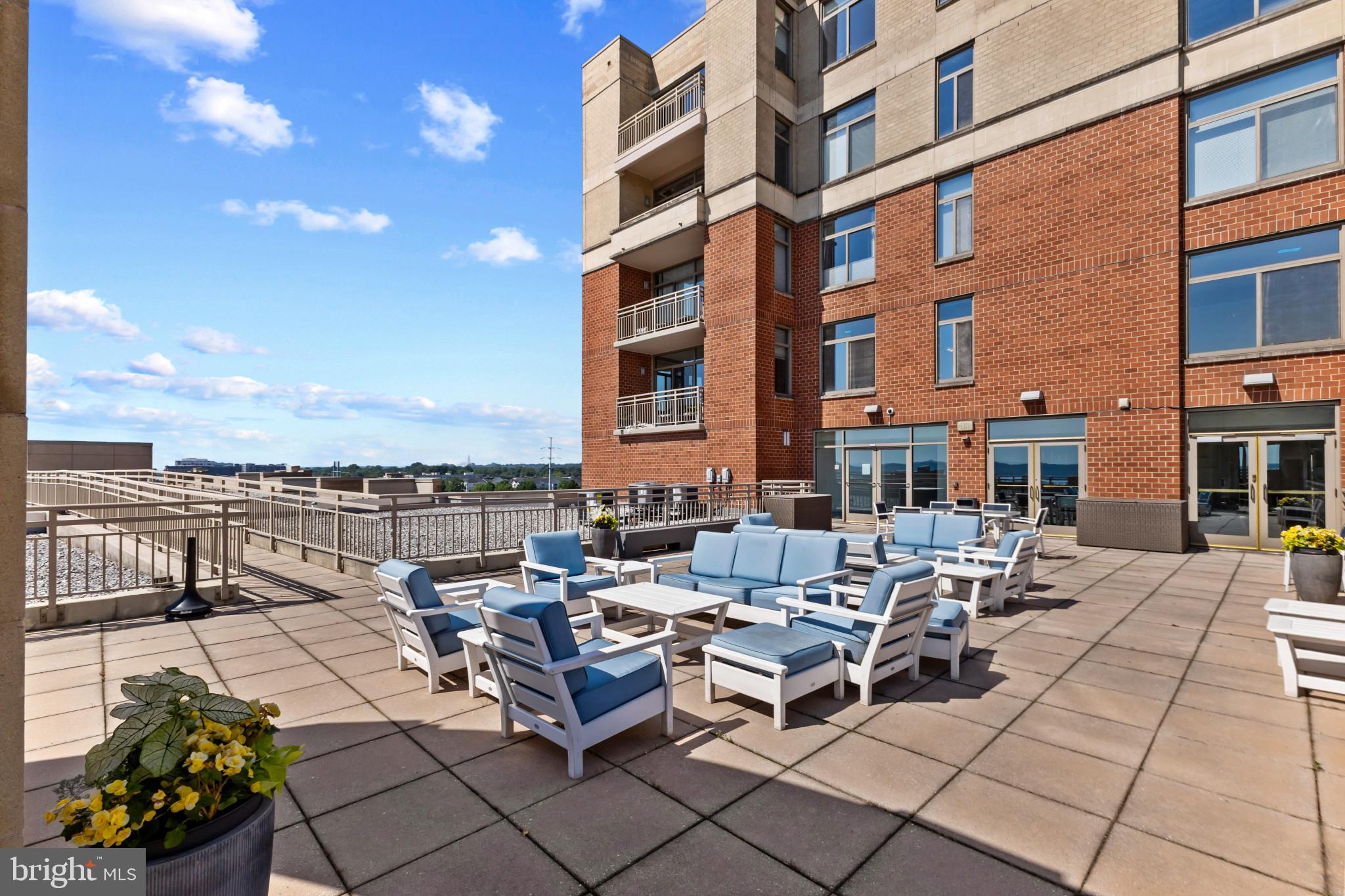 3600 S GLEBE ROAD 623W