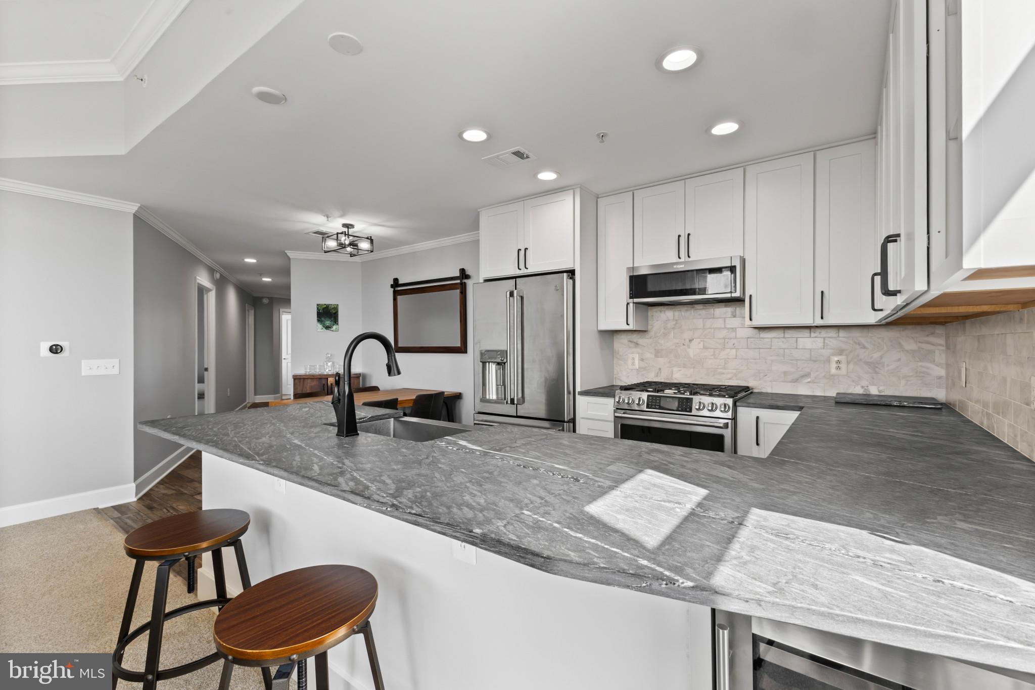 3600 S GLEBE ROAD 623W