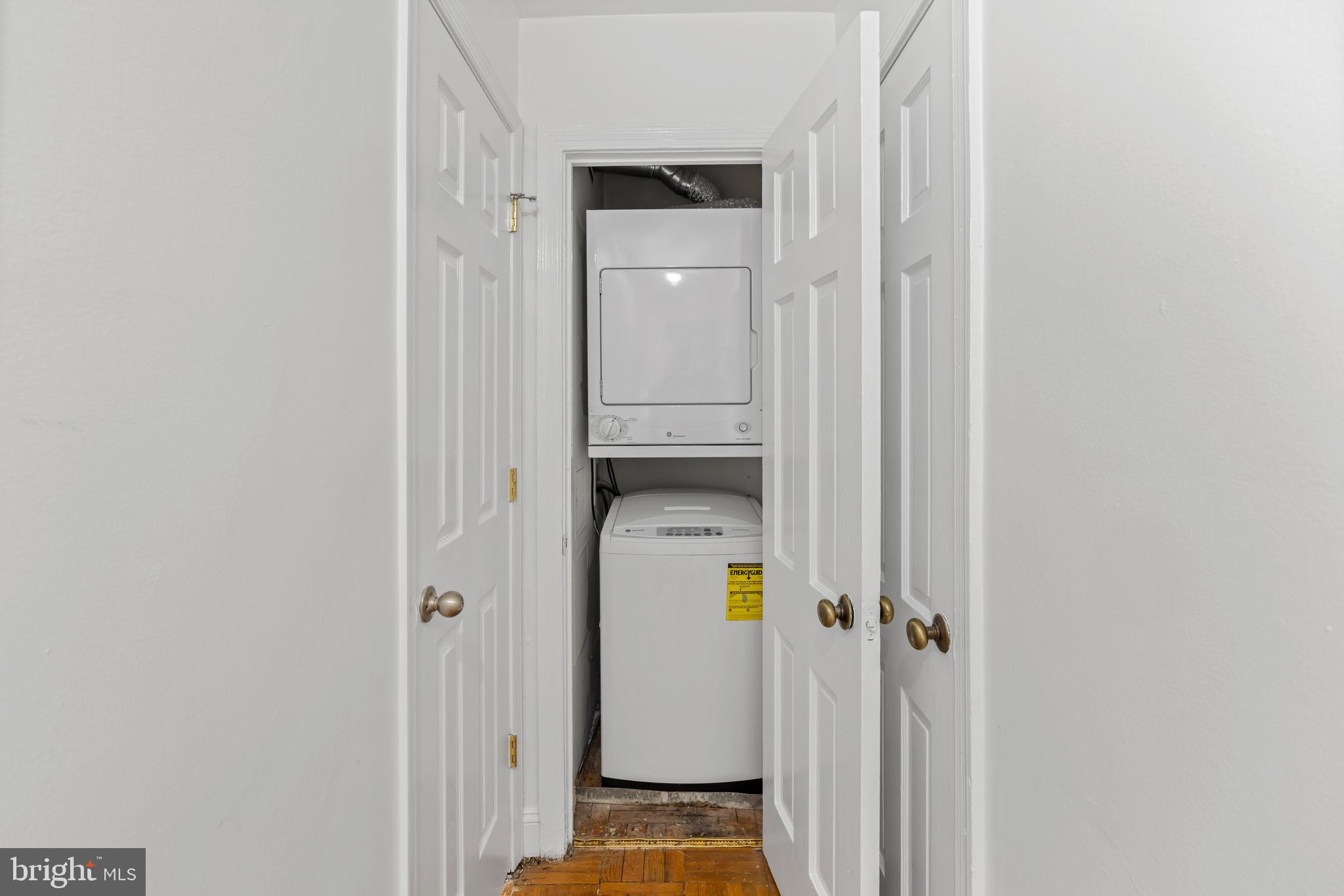 1718 W ABINGDON DRIVE Unit: 302