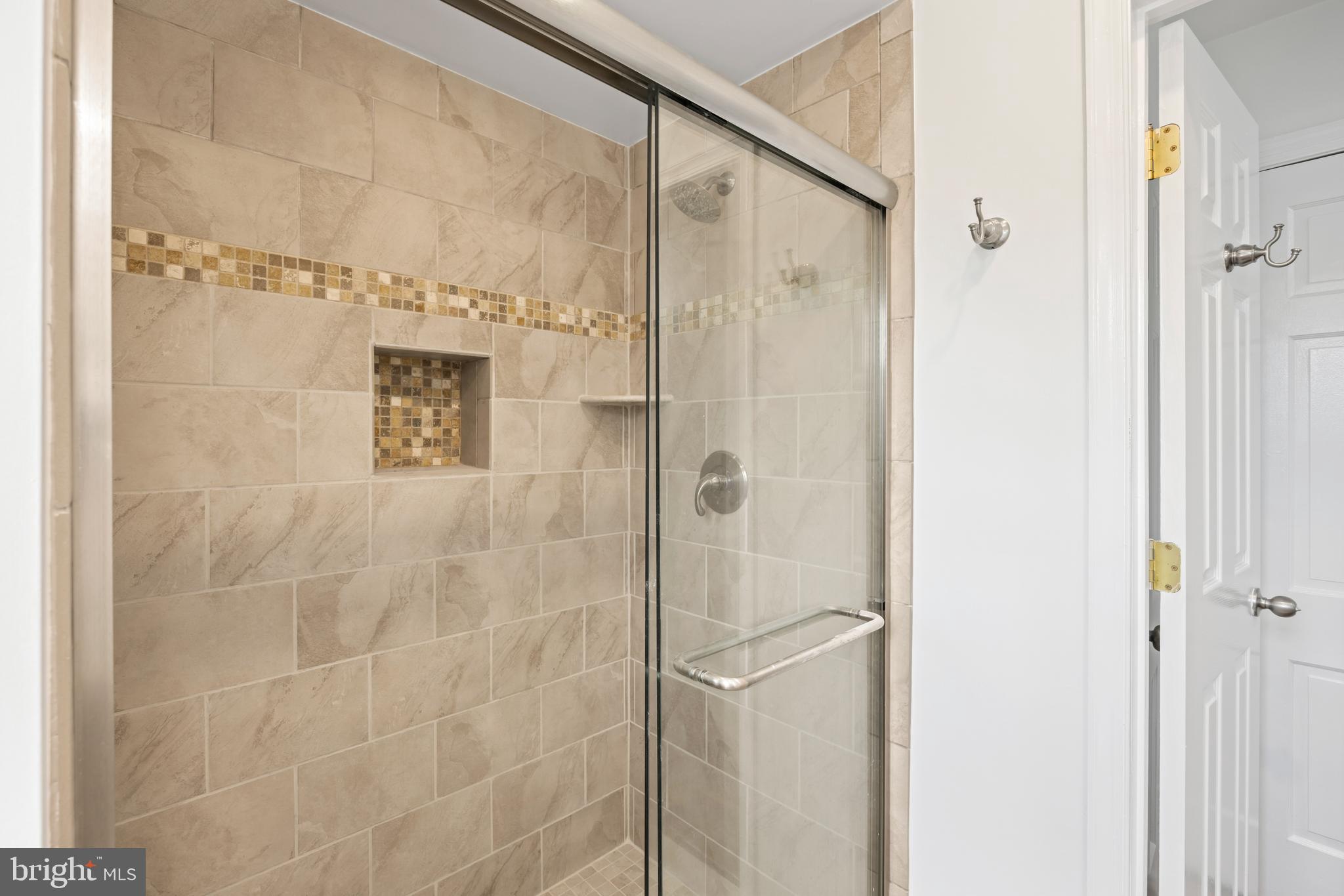 1718 W ABINGDON DRIVE Unit: 302
