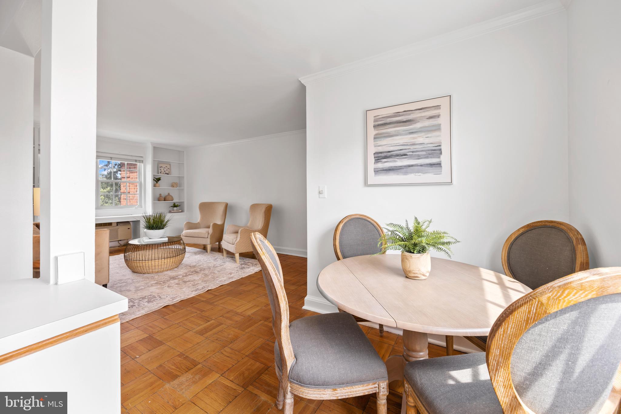 1718 W ABINGDON DRIVE Unit: 302