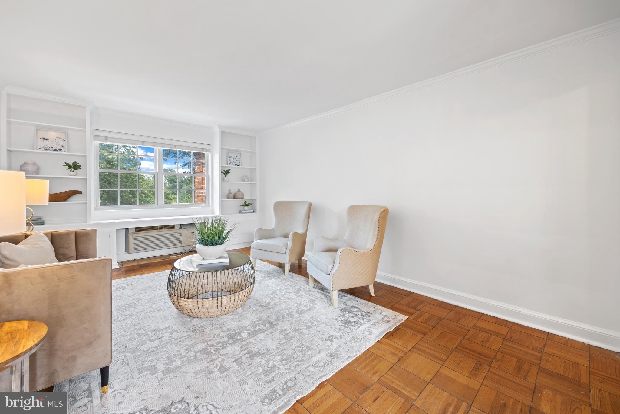 1718 W ABINGDON DRIVE Unit: 302