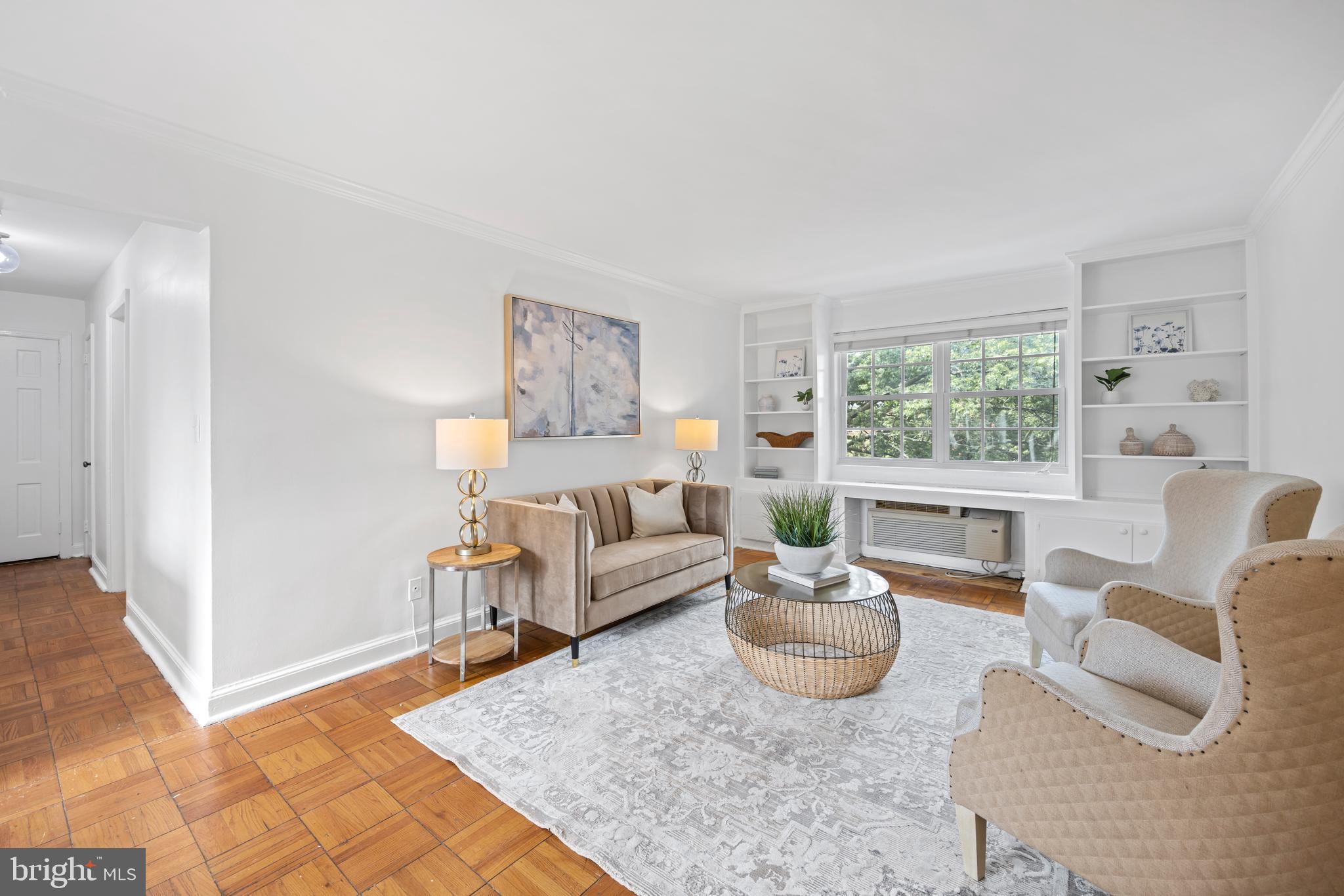 1718 W ABINGDON DRIVE Unit: 302