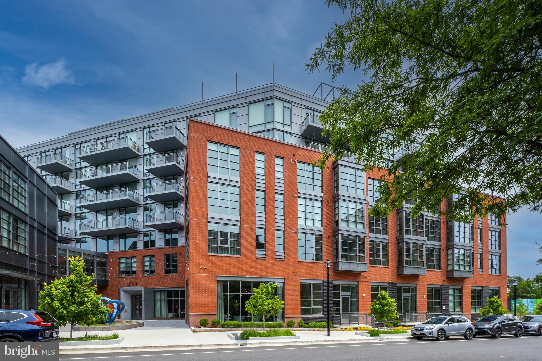 1201 N Royal St #604