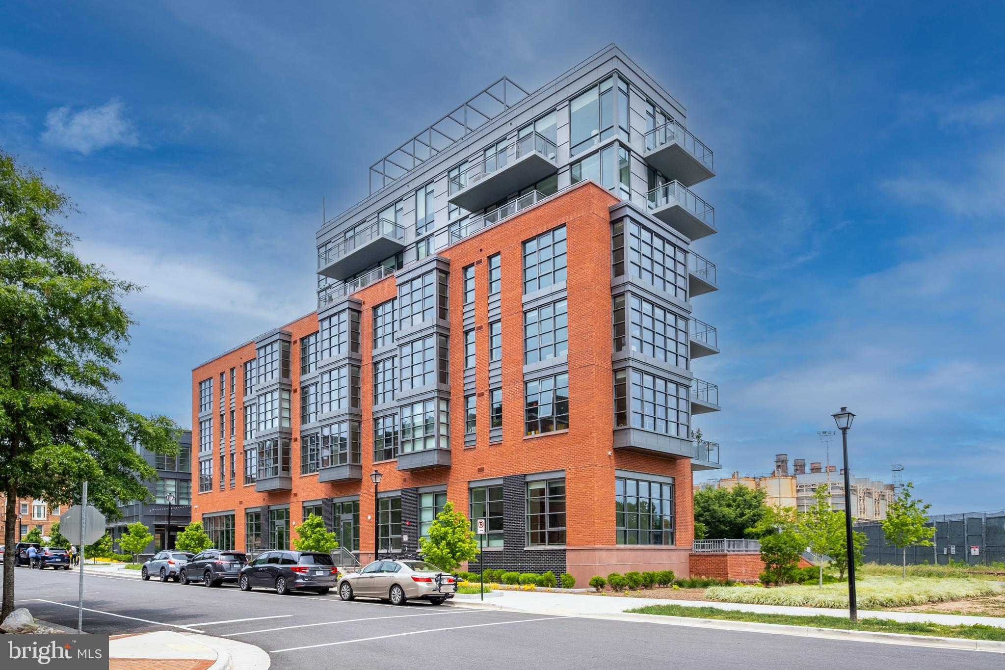 1201 N Royal St #604