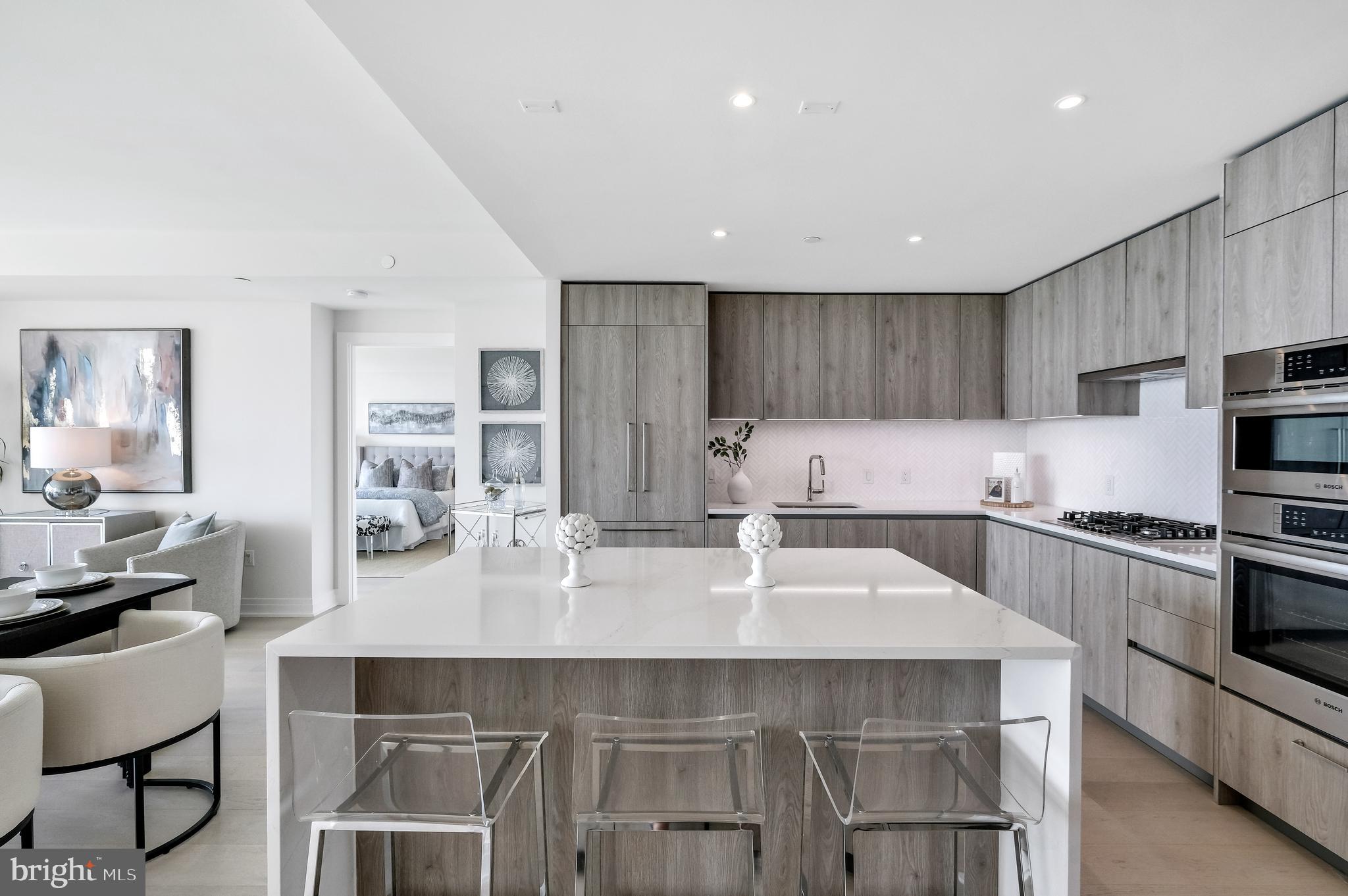 1201 N Royal St #604