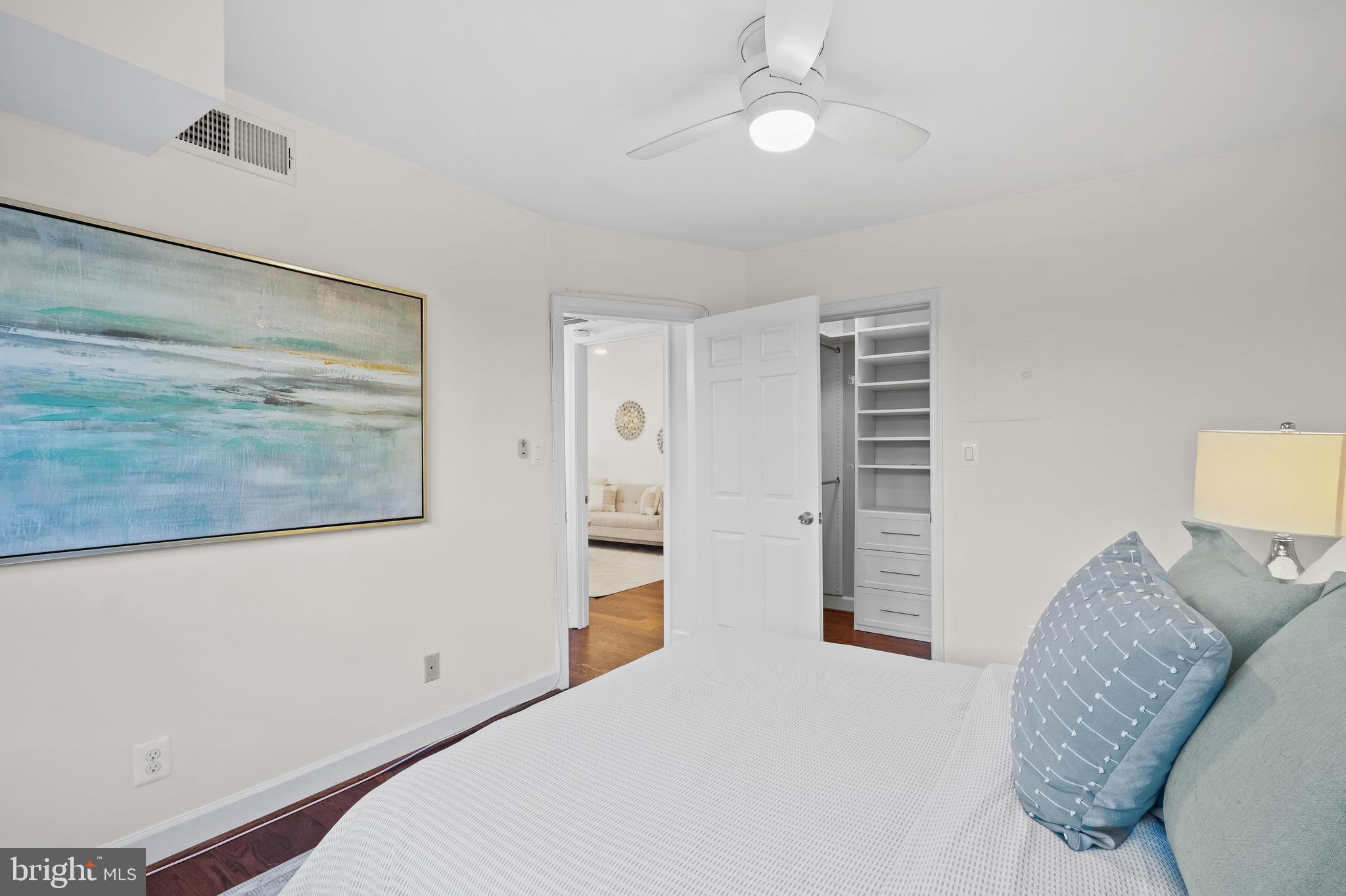 1209 N Pitt St #1b