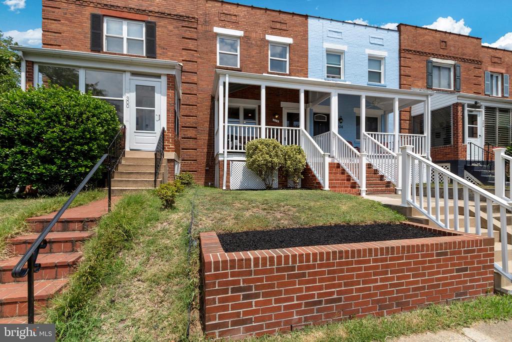 302 Wesmond Dr