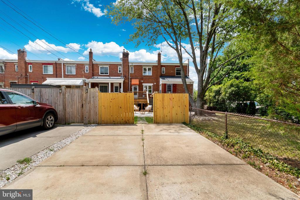 302 Wesmond Dr