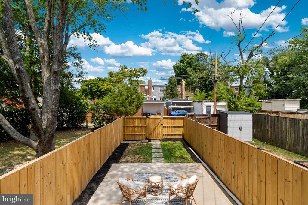 302 Wesmond Dr