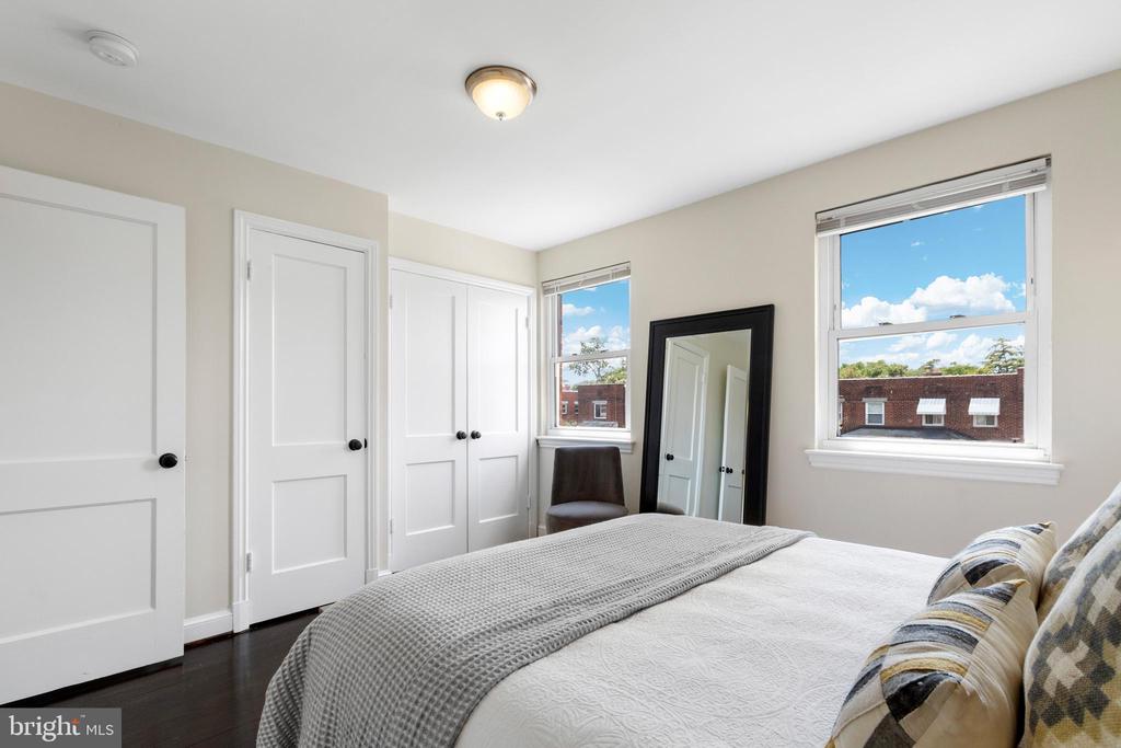 302 Wesmond Dr