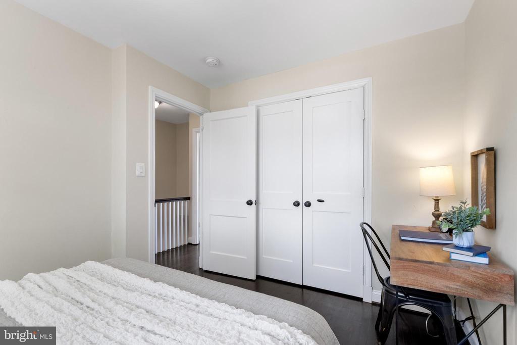 302 Wesmond Dr
