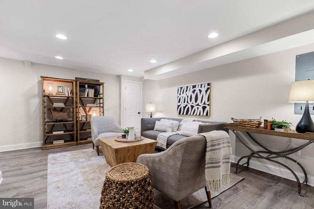 302 Wesmond Dr