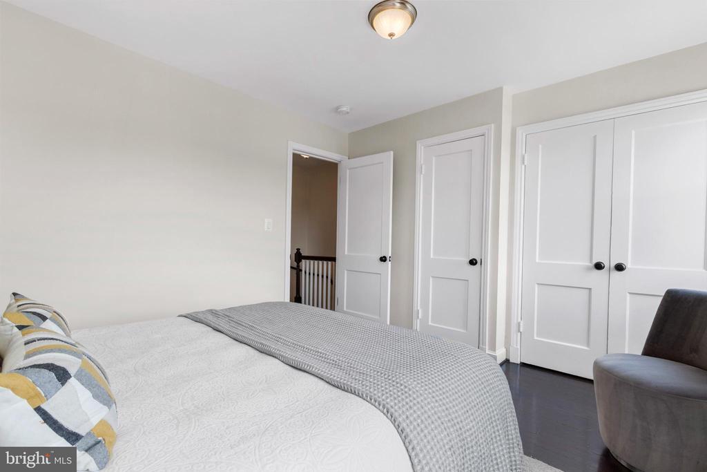 302 Wesmond Dr