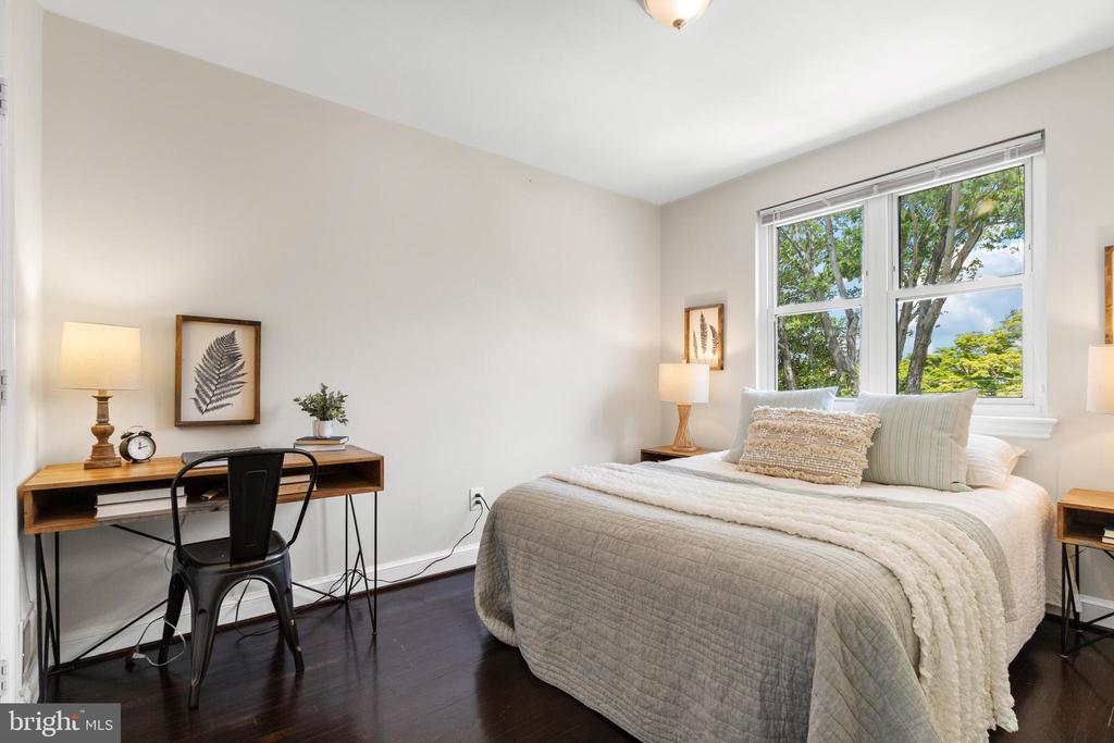302 Wesmond Dr