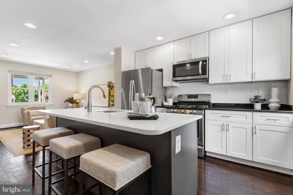 302 Wesmond Dr