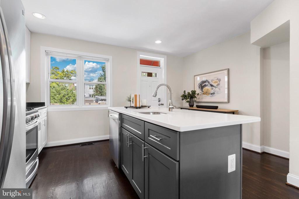 302 Wesmond Dr