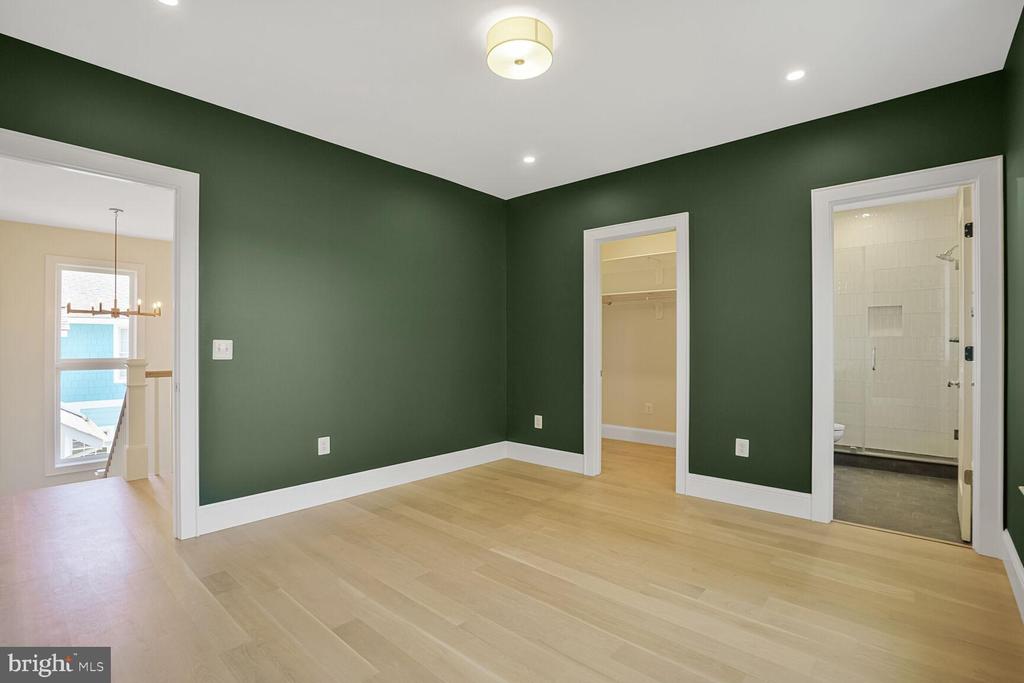 113 E Randolph Ave