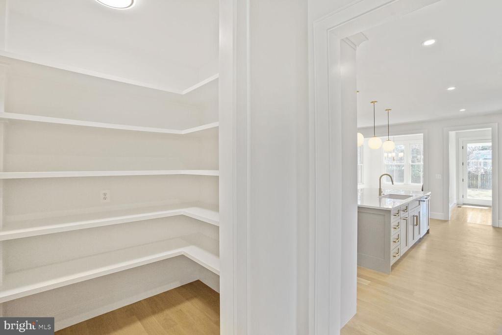 113 E Randolph Ave