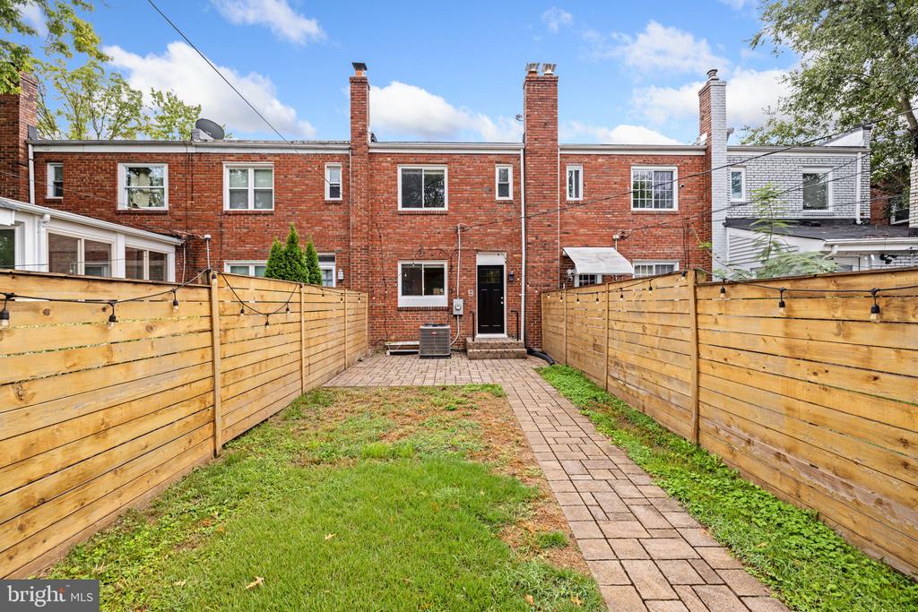 204 Wesmond Dr