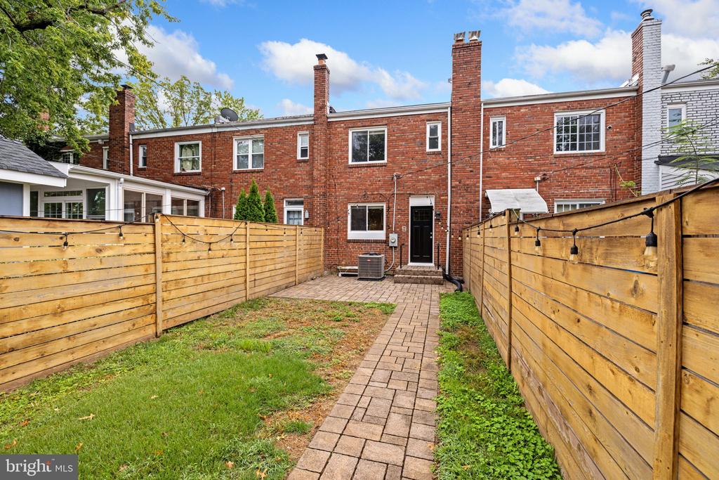 204 Wesmond Dr