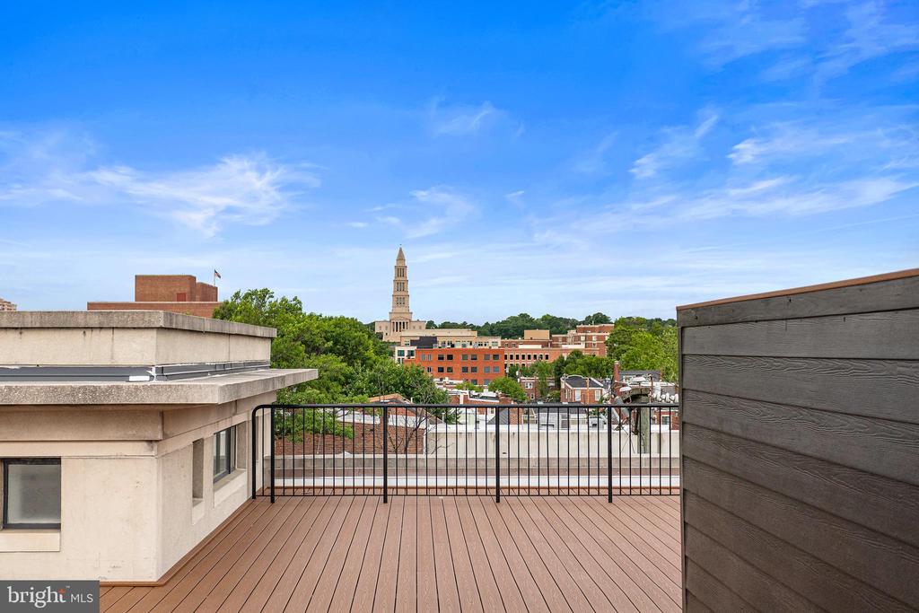1229 King St #205