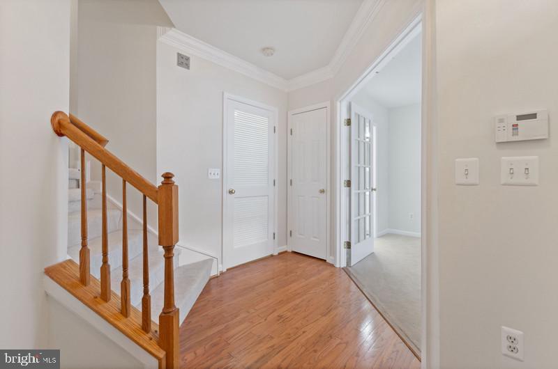 715 Norfolk Ln