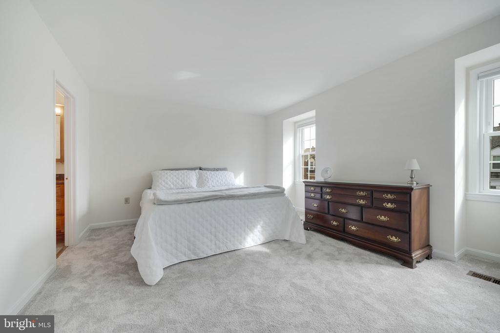 2731 Franklin Ct