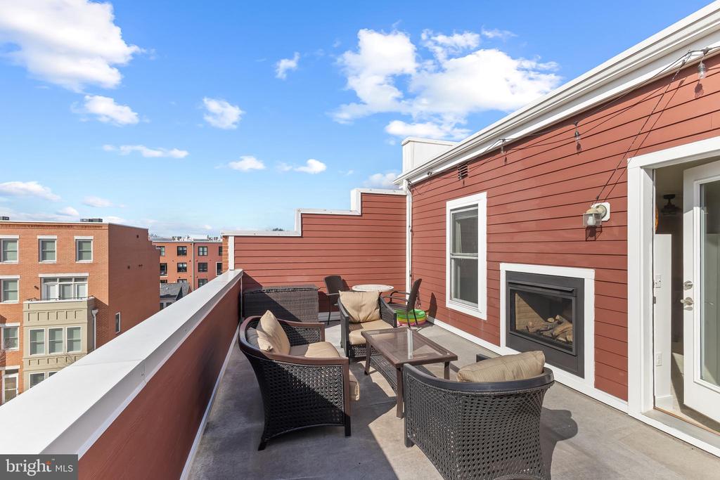 701 E Howell Ave
