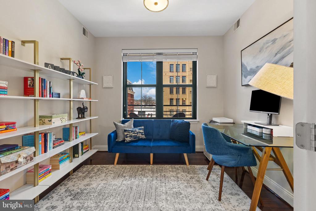 525 N Fayette St #302