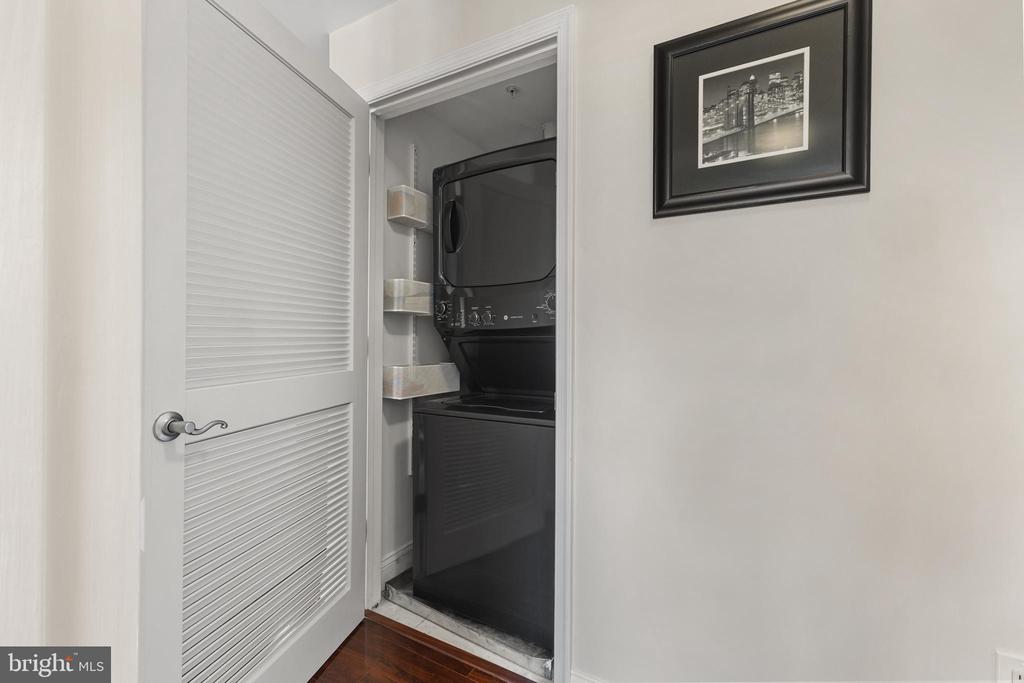 525 N Fayette St #302
