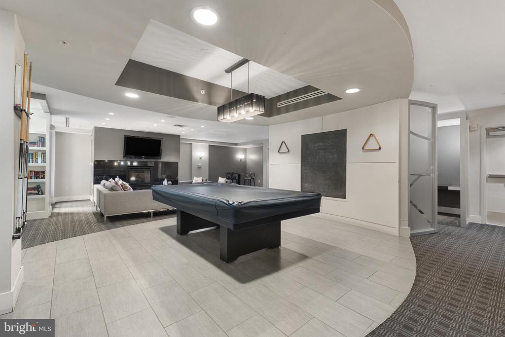 525 N Fayette St #302