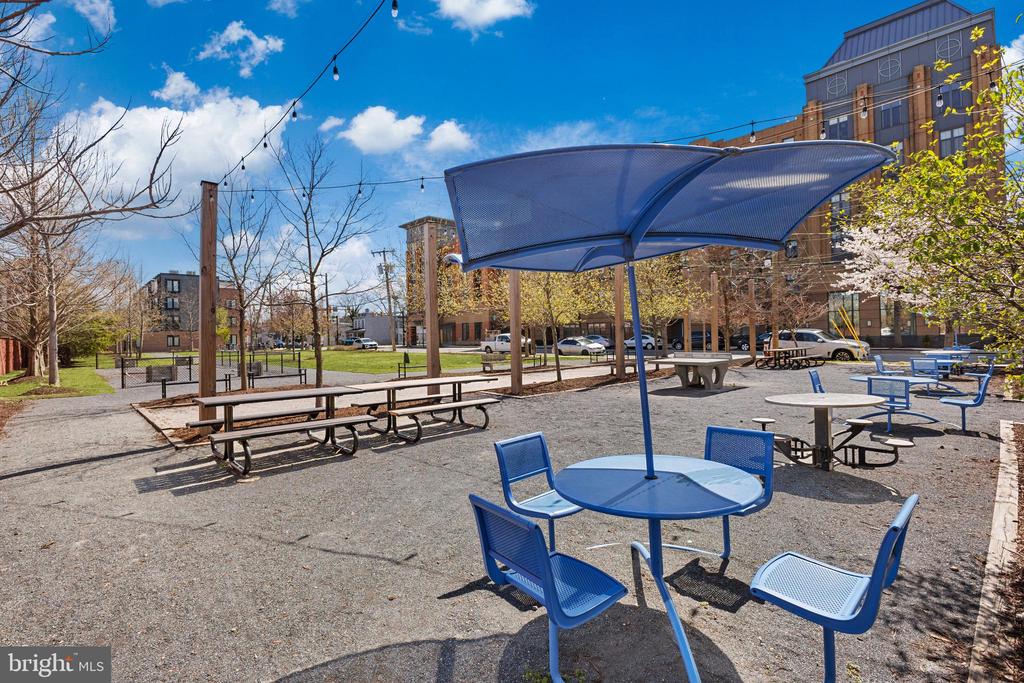 525 N Fayette St #302