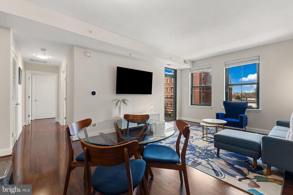 525 N Fayette St #302