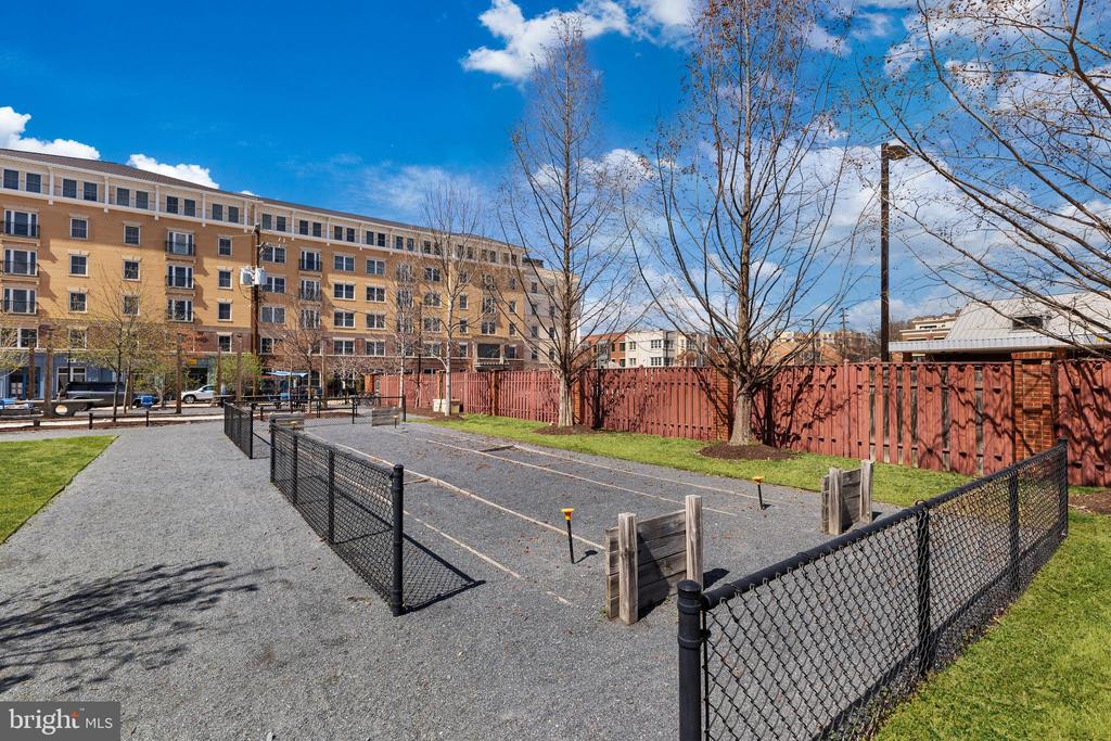 525 N Fayette St #302