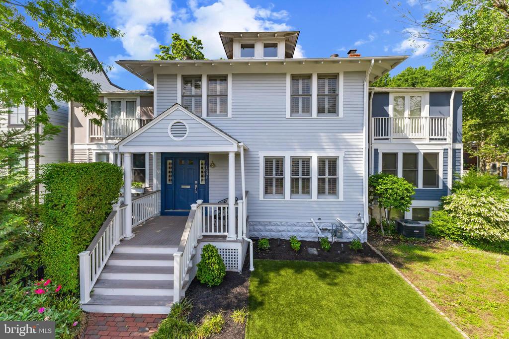 1401 Princess St