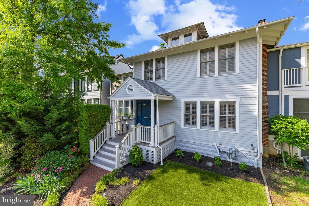 1401 Princess St