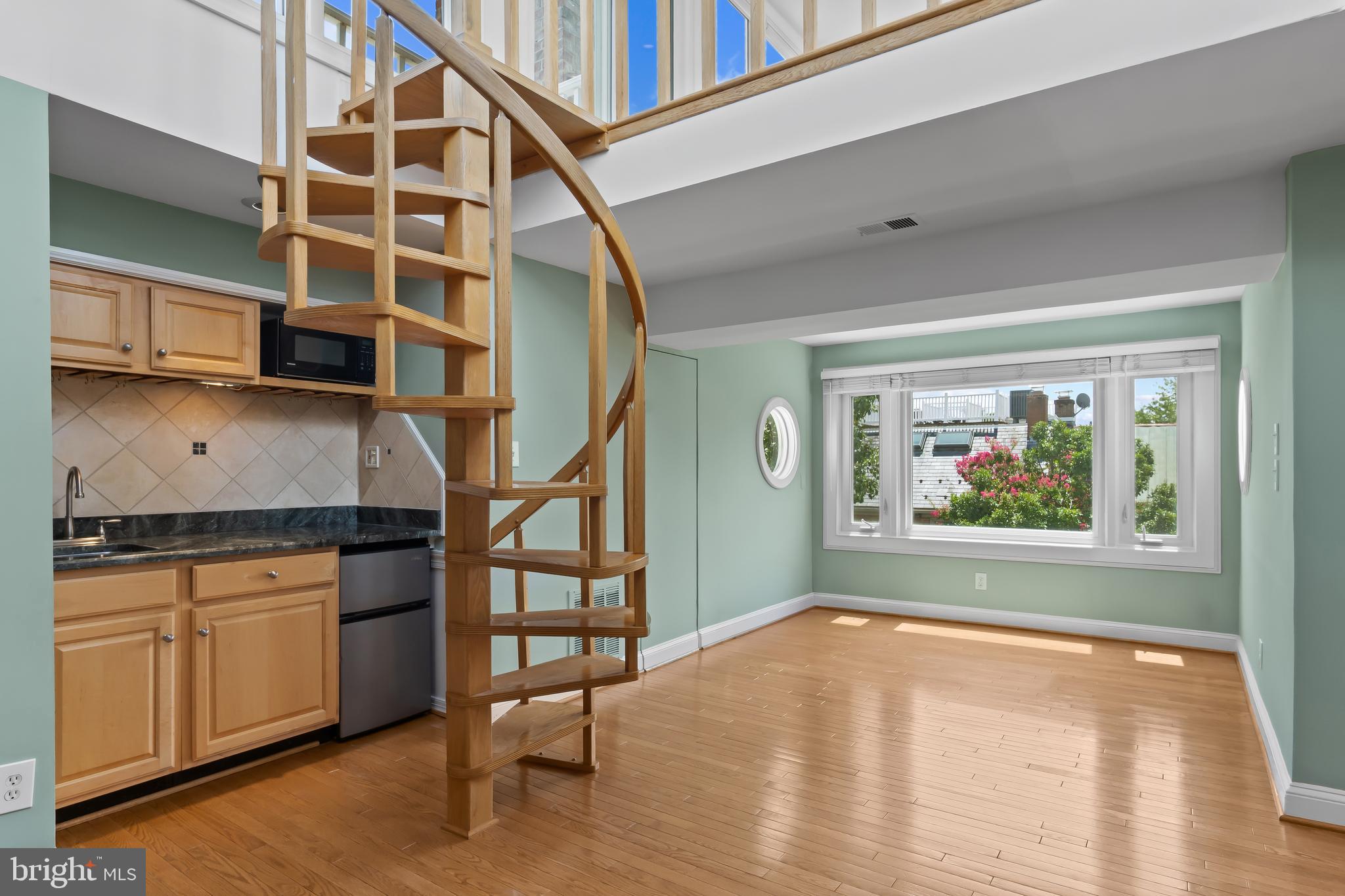 106 PRINCESS ST