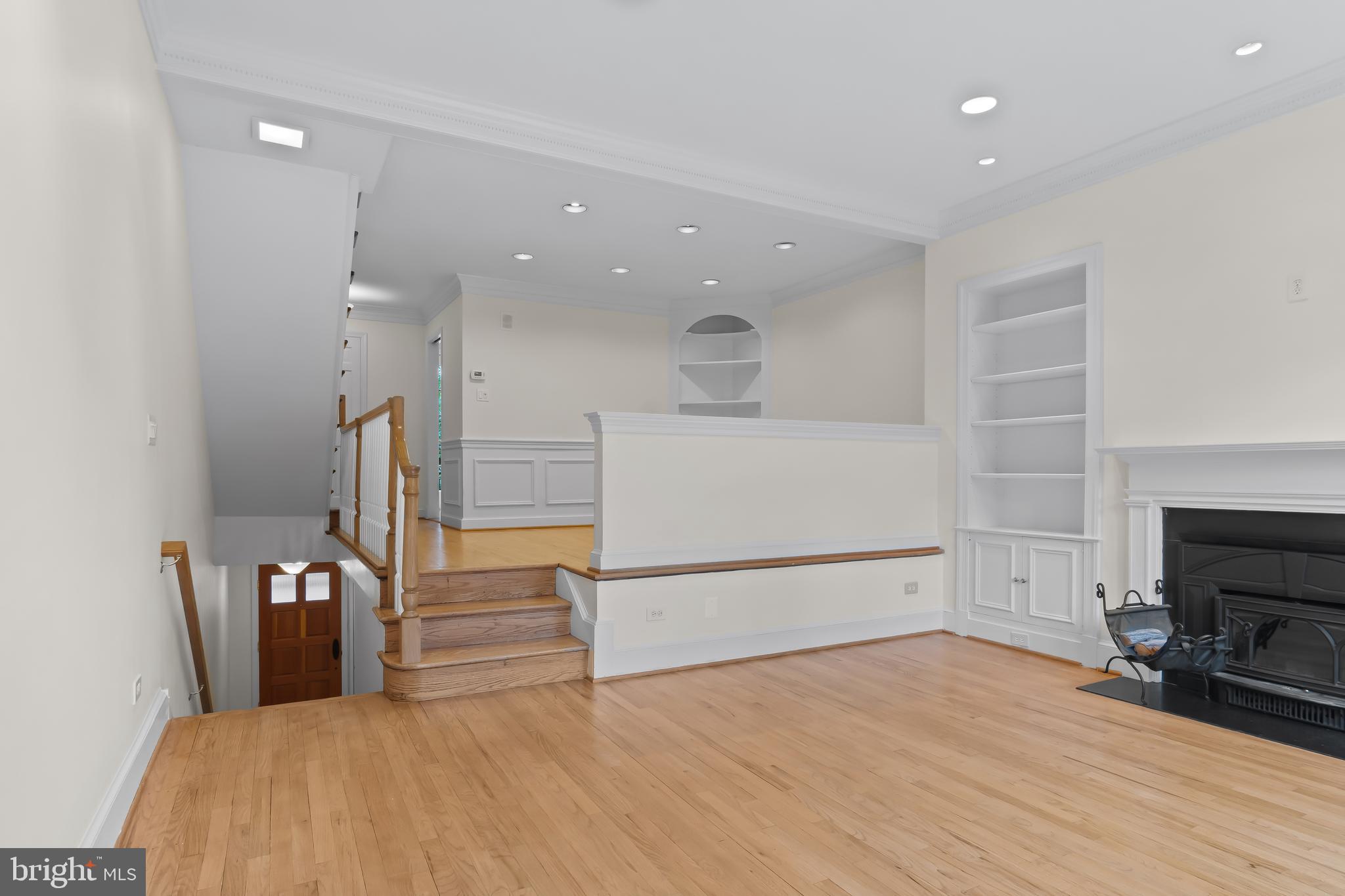 106 PRINCESS ST