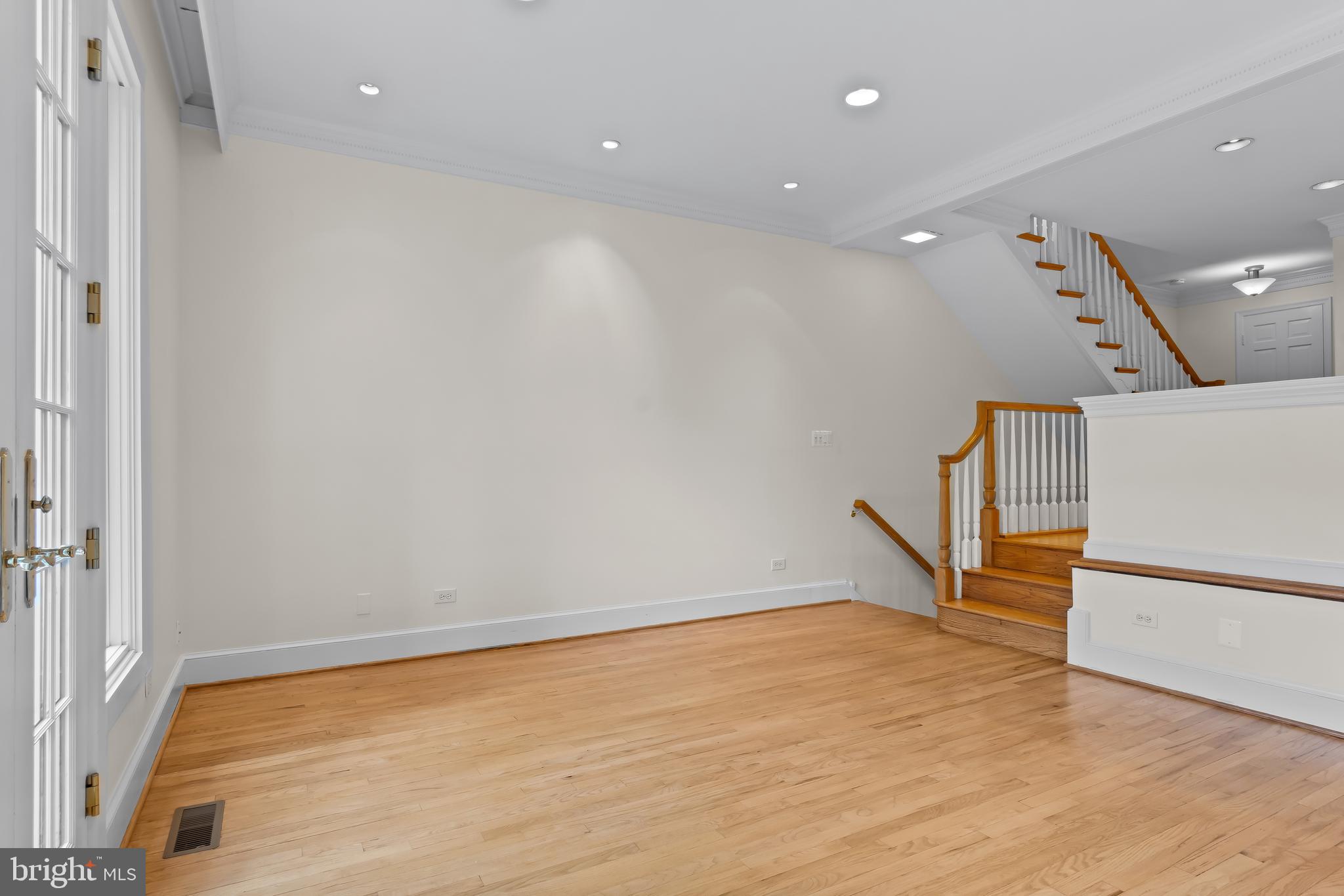 106 PRINCESS ST