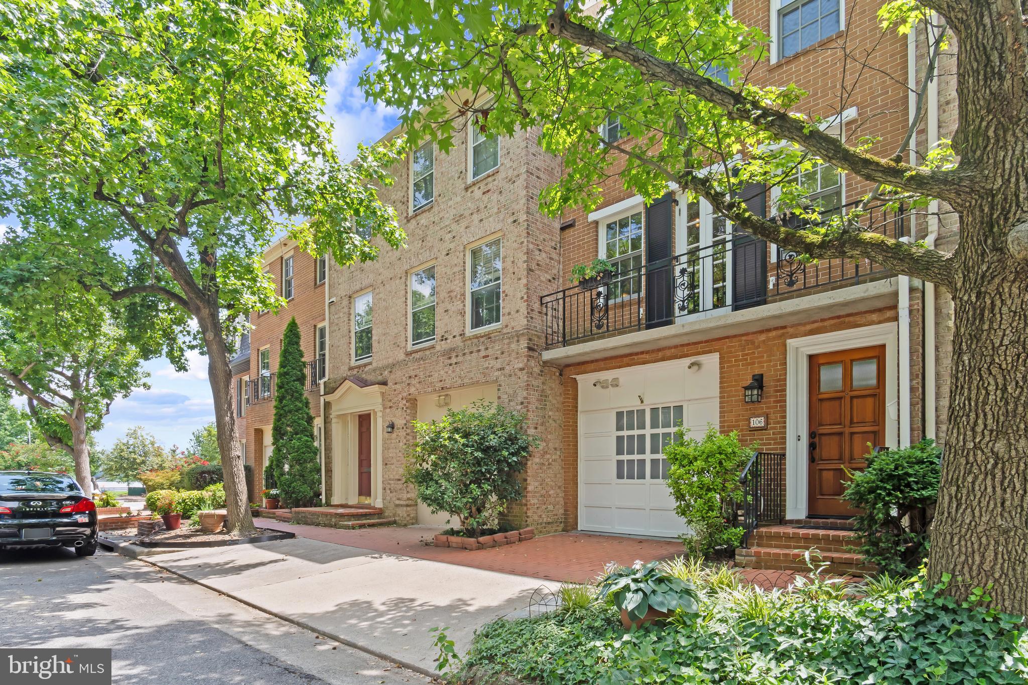 106 PRINCESS ST