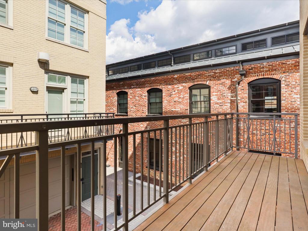 15 PIONEER MILL WAY