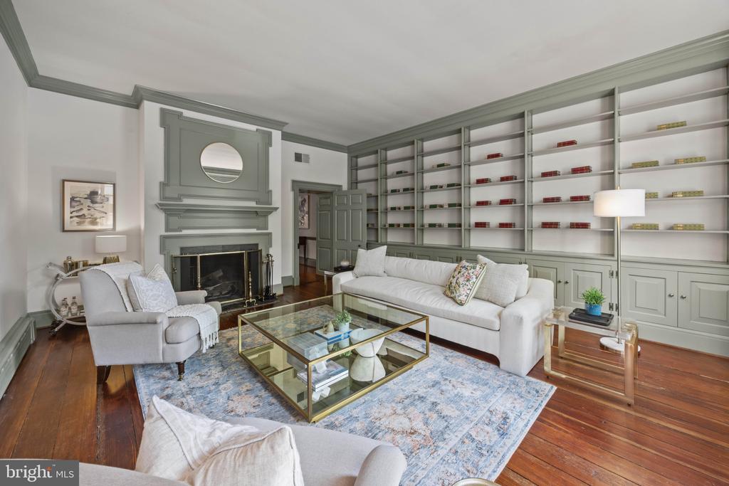 521 DUKE STREET