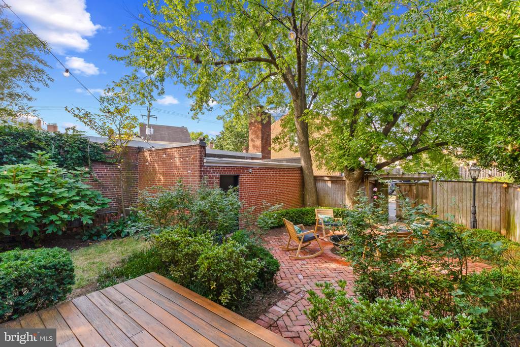 1302 MICHIGAN AVENUE