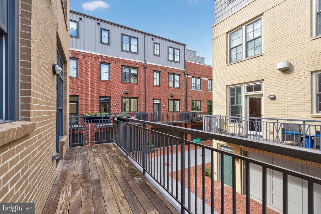 19 PIONEER MILL WAY