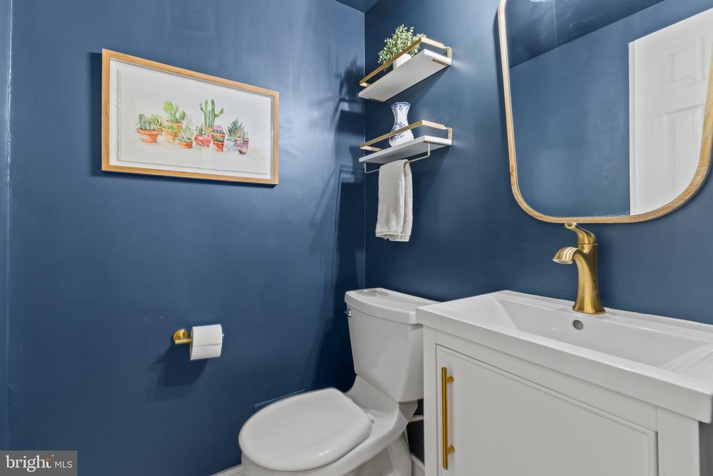 2722 FRANKLIN COURT