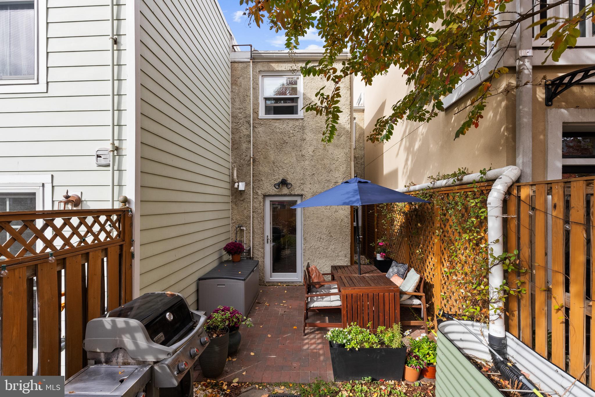 332 COMMERCE STREET